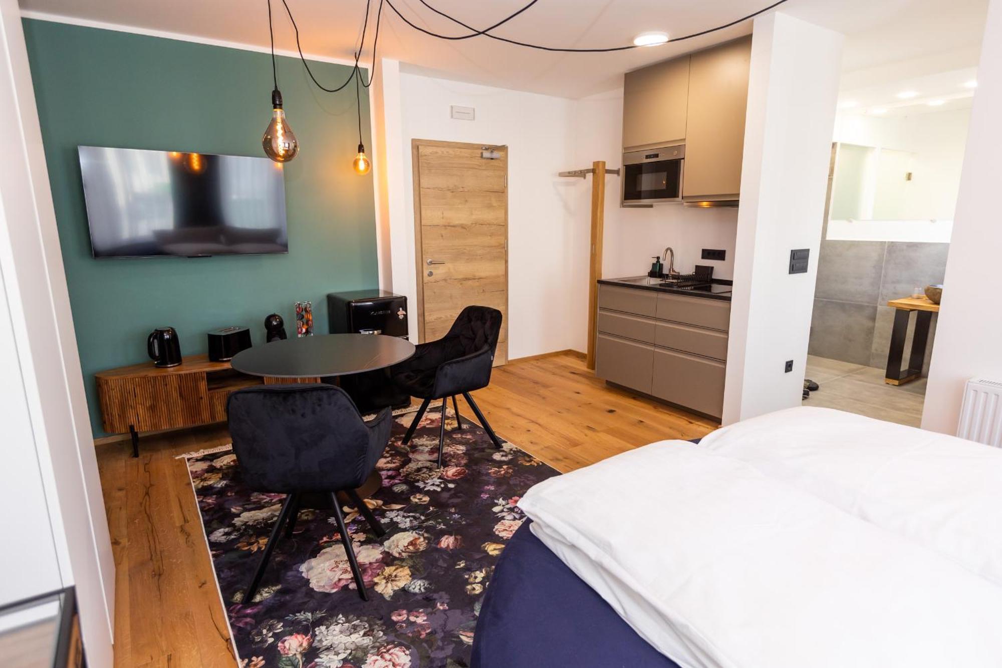 Kavenija Apartmaji - Free Parking Maribor Exteriér fotografie